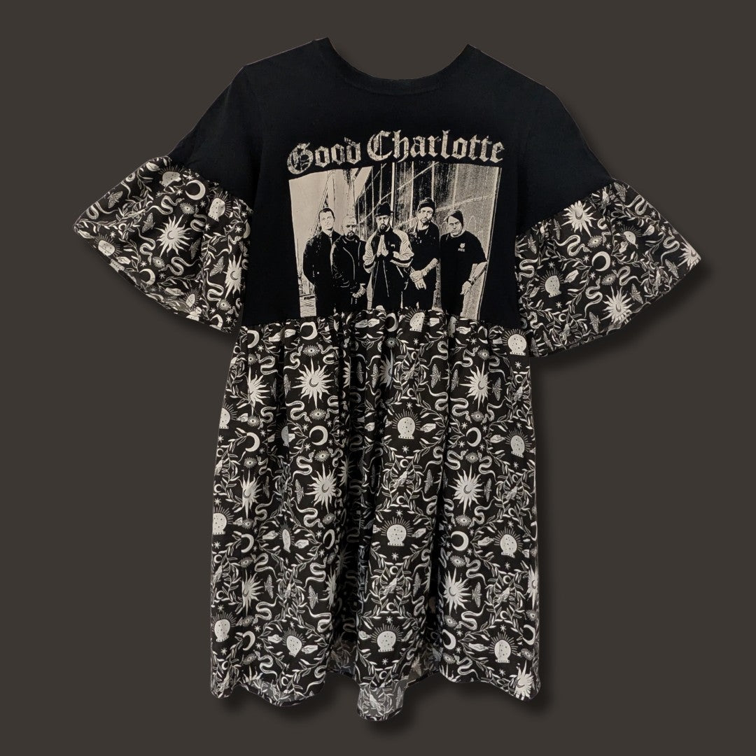 Good Charlotte - Black & White Mystic Print Smock Dress (S)