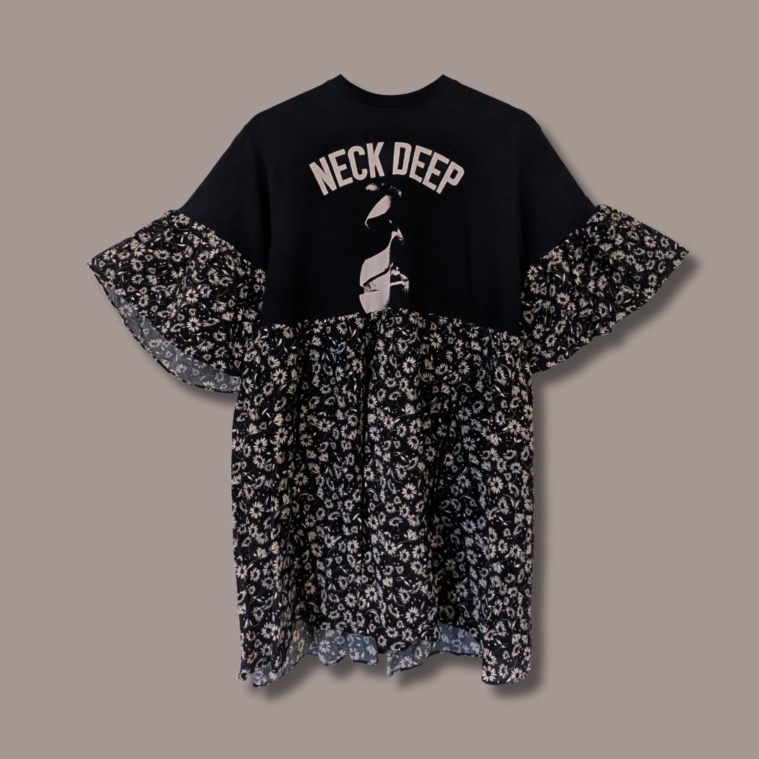 Neck Deep - Black & Cream Floral Print Smock Dress (S/M)
