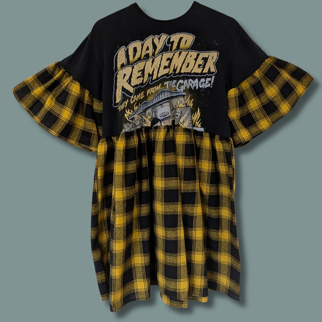 A Day To Remember - Black & Yellow Tartan Smock Dress (M)