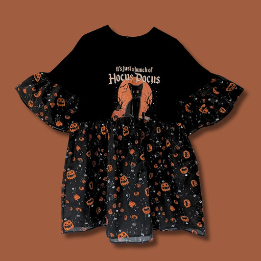 Hocus Pocus - Black & Orange Pumpkin Print Smock Dress (XL)