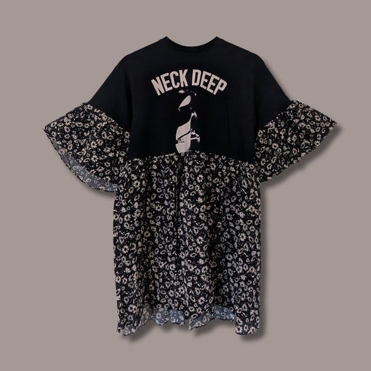 Neck Deep - Black & Cream Floral Print Smock Dress (S/M)